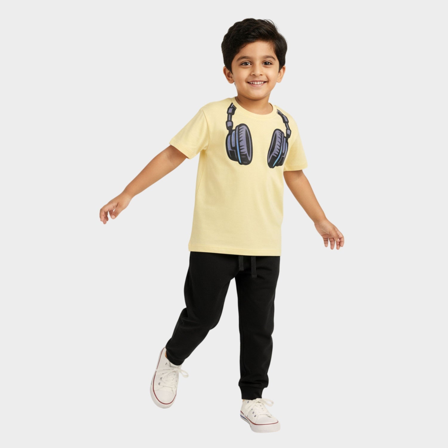 Half Sleeves Unisex T-Shirt & Joggers Set | Music Buddy