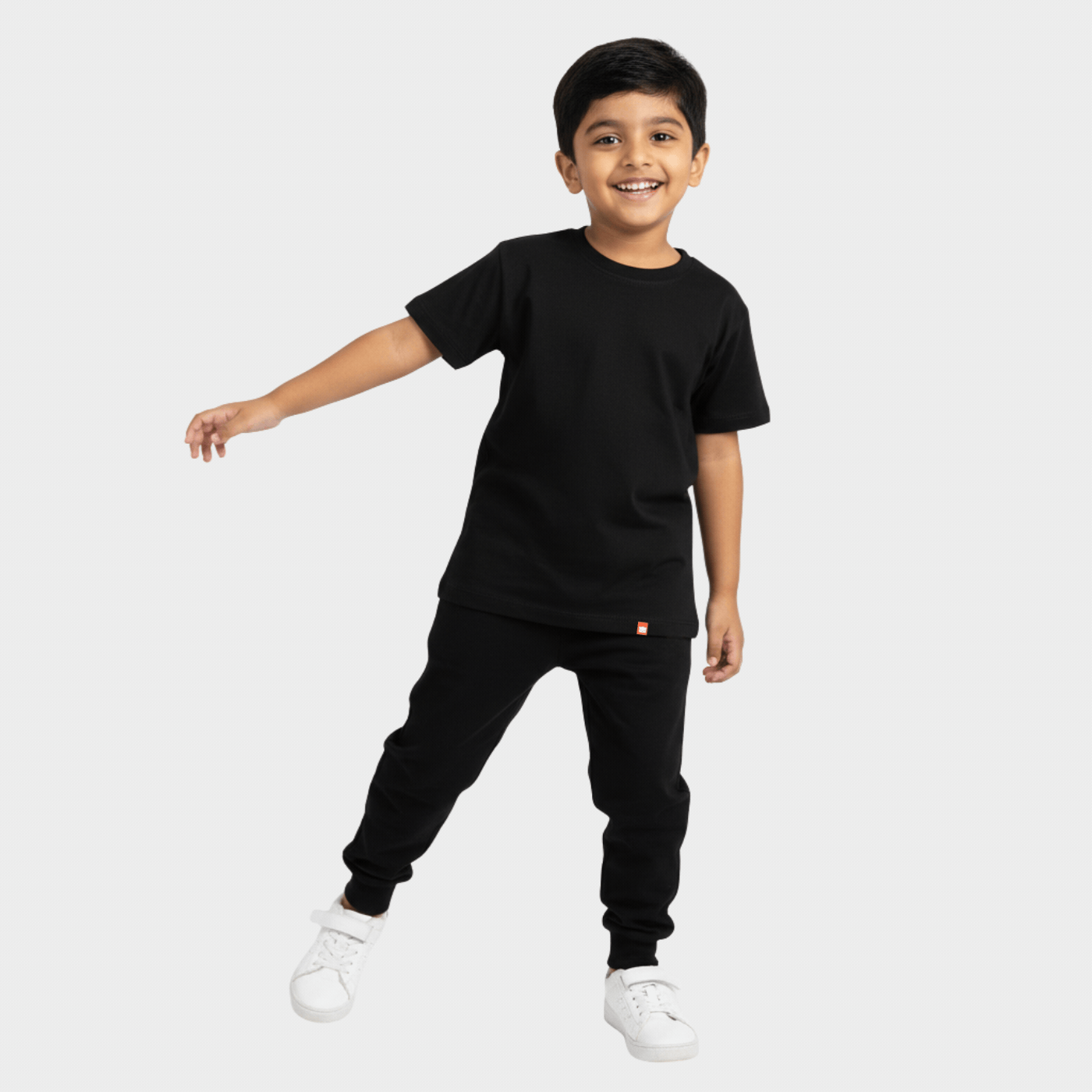 Half Sleeves Unisex T-Shirt & Joggers Set | Black