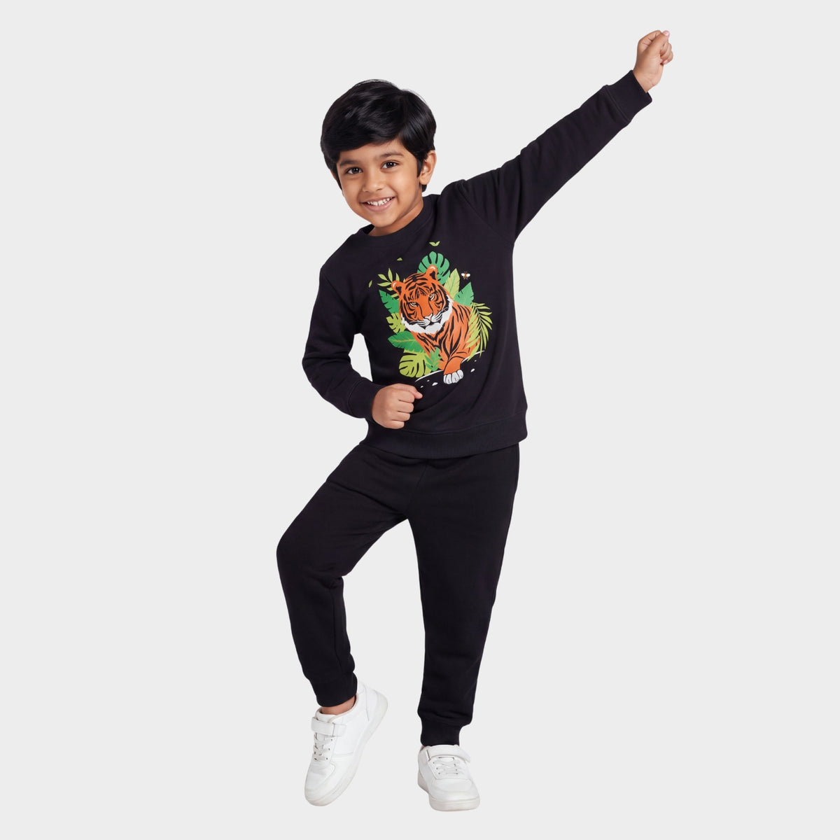 Unisex Sweatshirt & Joggers Set | Wild Watch