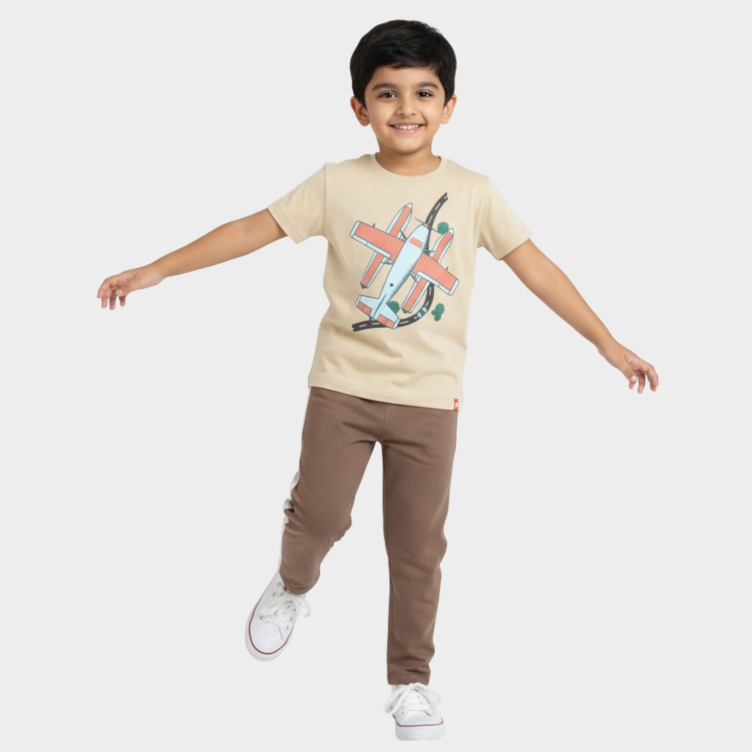 Half Sleeves Unisex T-Shirt & Joggers Set | Plane Ride